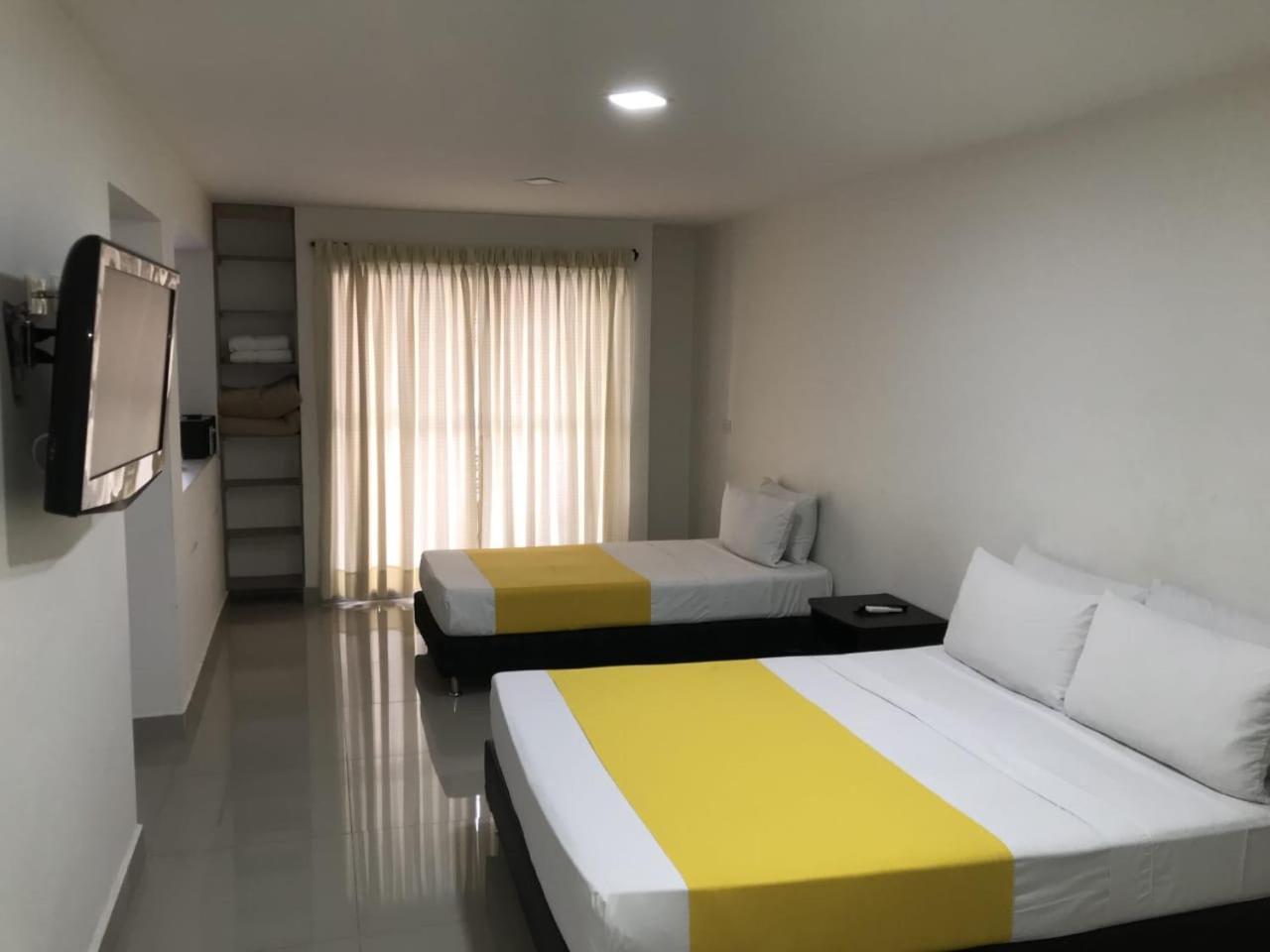 Apartaestudios Laureles Medellín Buitenkant foto