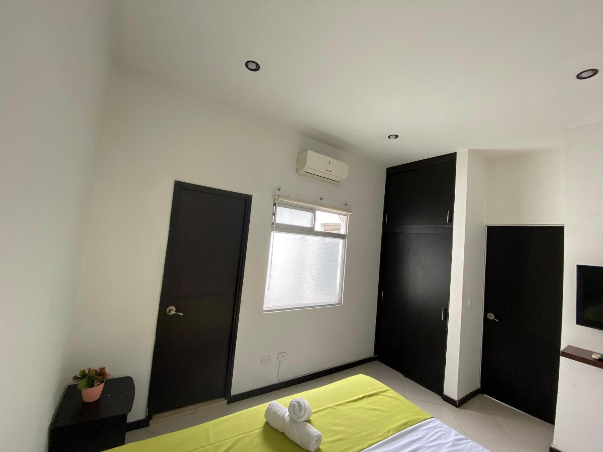 Apartaestudios Laureles Medellín Buitenkant foto