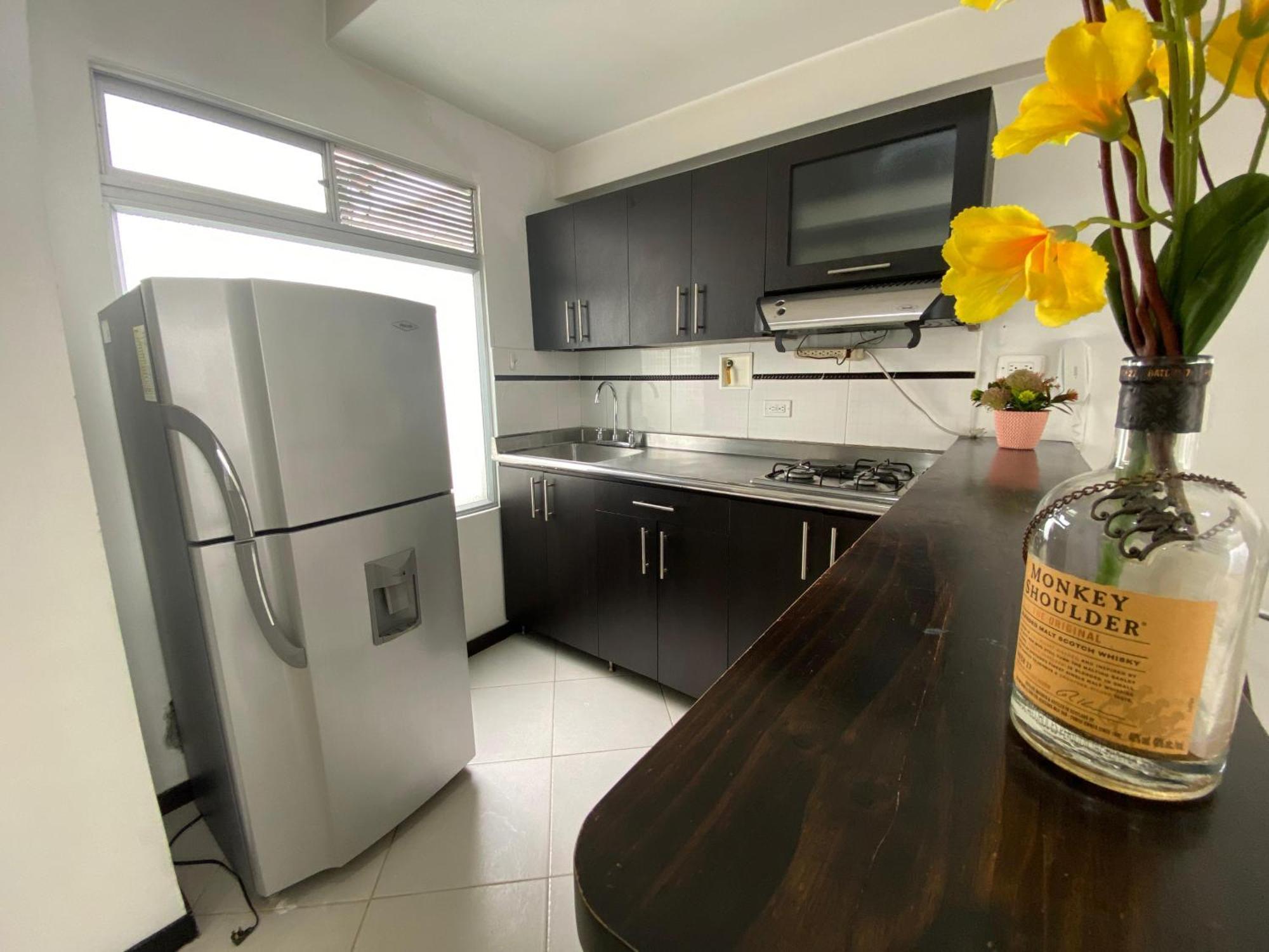 Apartaestudios Laureles Medellín Buitenkant foto